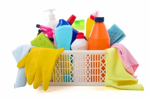 Waste clearance team pricing estimate for a residential property